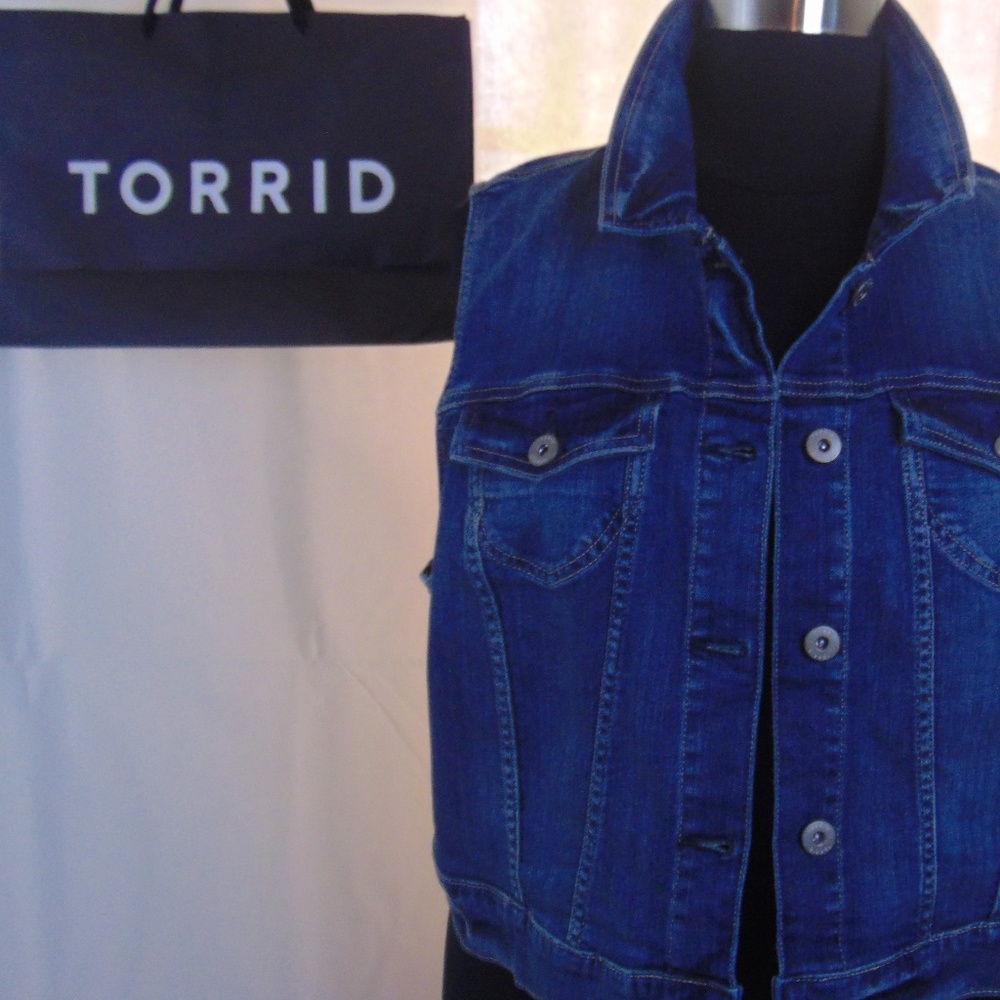 TORRID Denim Dark Wash Vest Sz 3X Never worn NWT